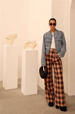 What to Wear to an Art Show: Dive into the Coats, Shirts and Gallery Etiquette